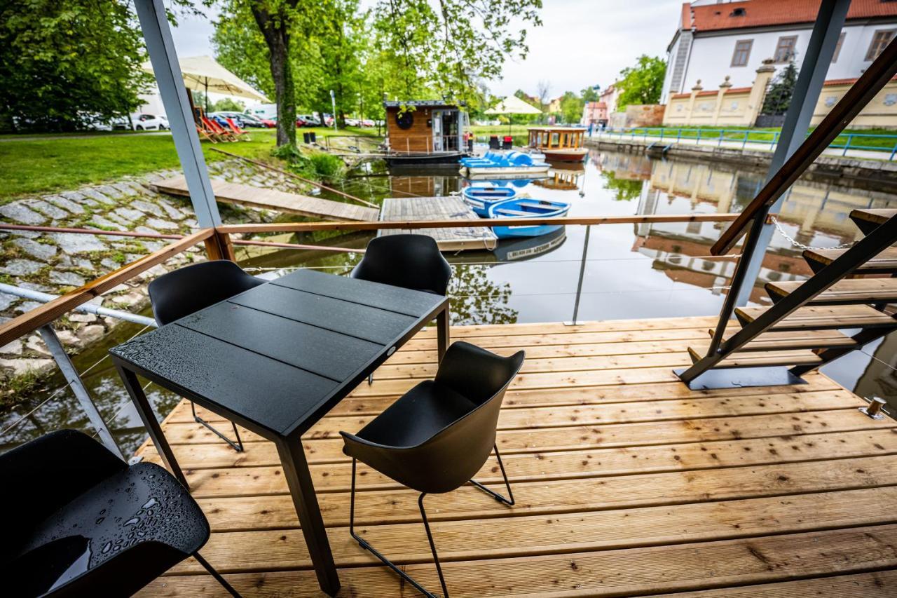 Rezidence Malse - Unikatni Apartmany Na Vode Ceske Budejovice Eksteriør bilde