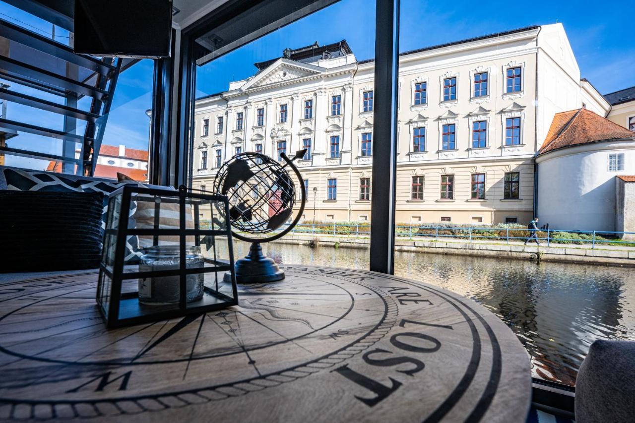 Rezidence Malse - Unikatni Apartmany Na Vode Ceske Budejovice Eksteriør bilde