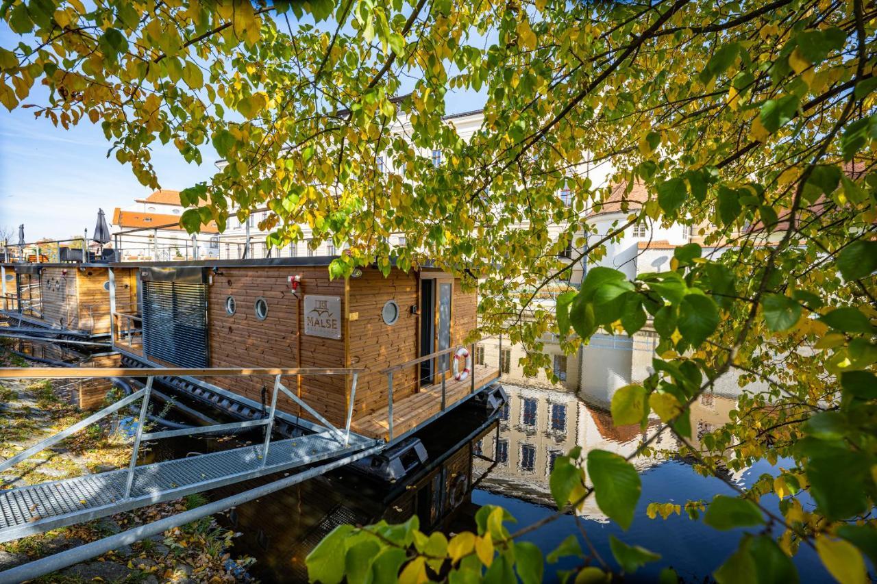 Rezidence Malse - Unikatni Apartmany Na Vode Ceske Budejovice Eksteriør bilde